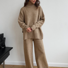 Women’s Knit Lounge Set