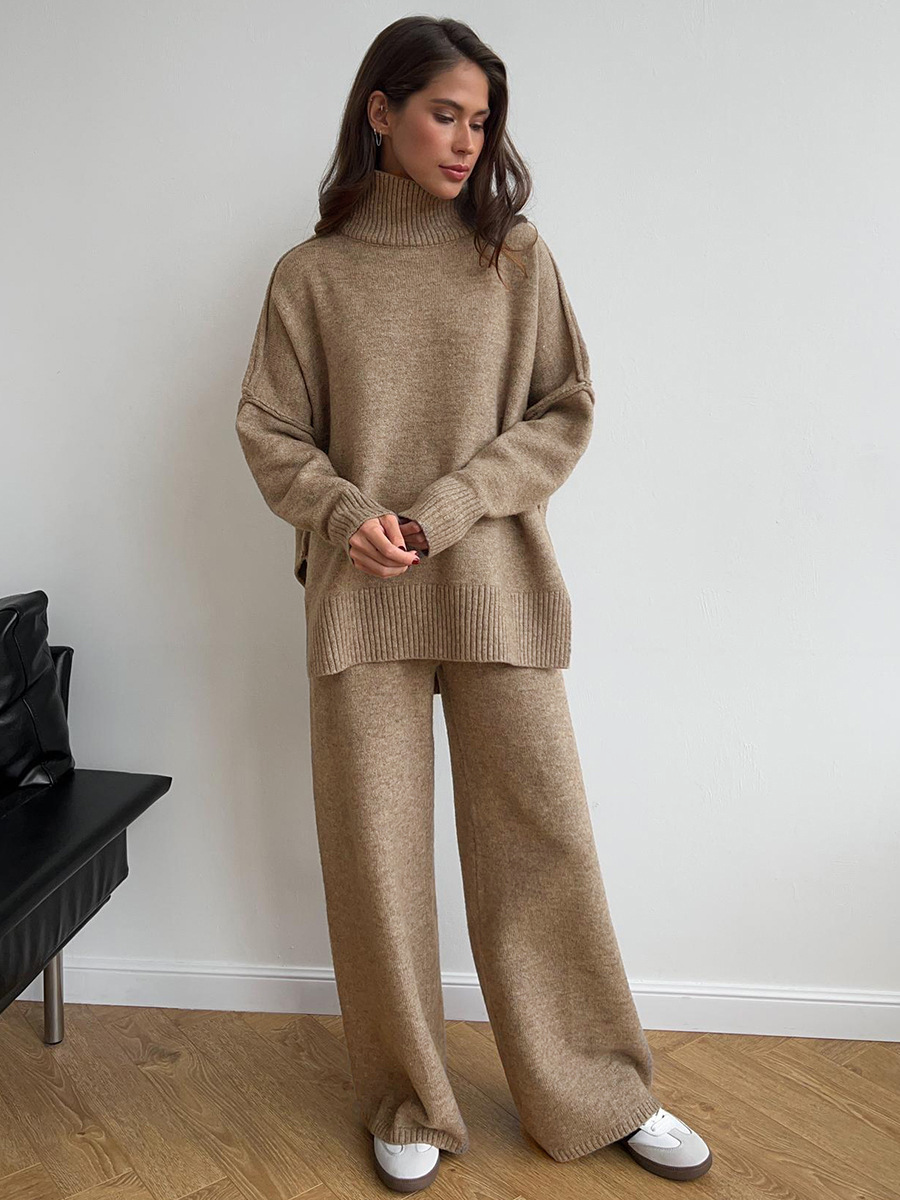 Women’s Knit Lounge Set