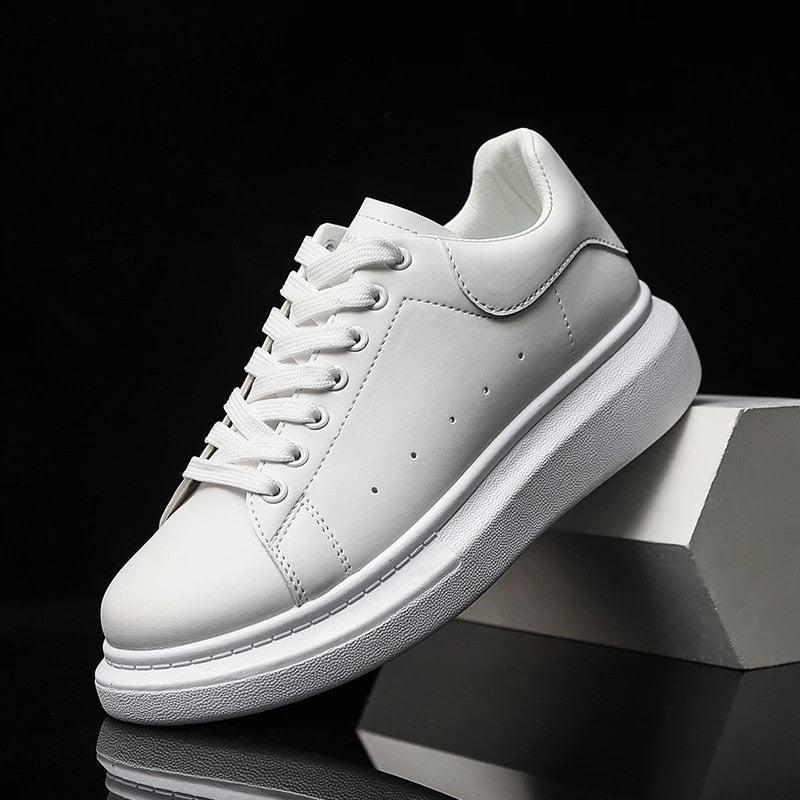 Men’s Minimalist Leather-Look Trainers